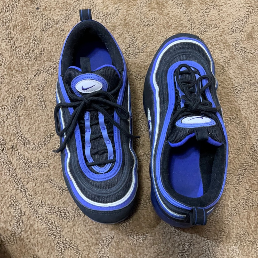 Nike purple and black sneakers